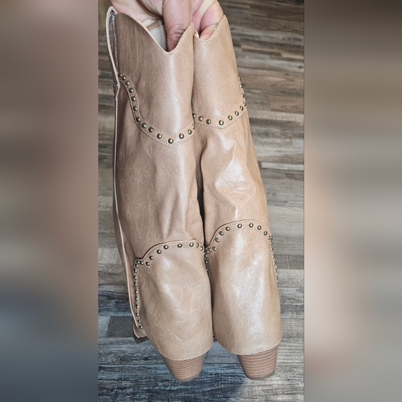 🩷Ronilurn Womens Size 9 & 11 Tan Faux Shark Fold Over Mid Chunky Heel Boots🩵 - Picture 7 of 11